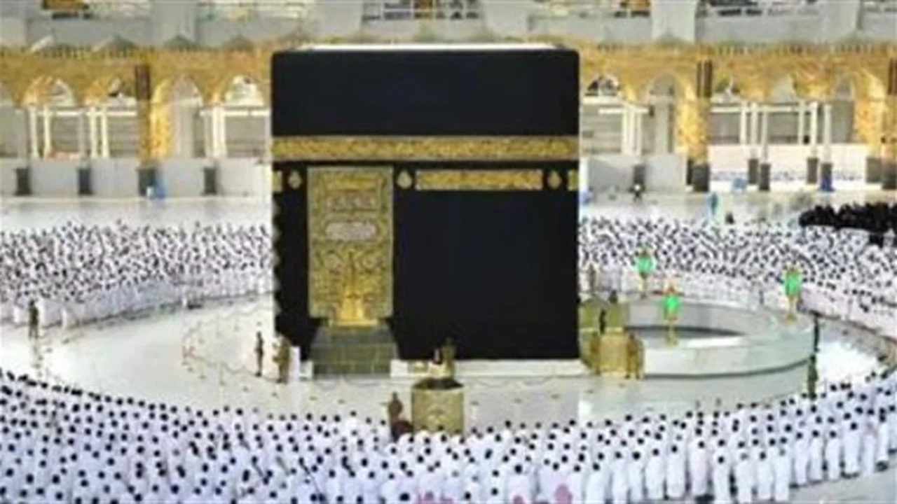 تكاليف مخفية.. 7 قواعد ذهبية لاختيار أفضل أسعار رحلات الحج 2026